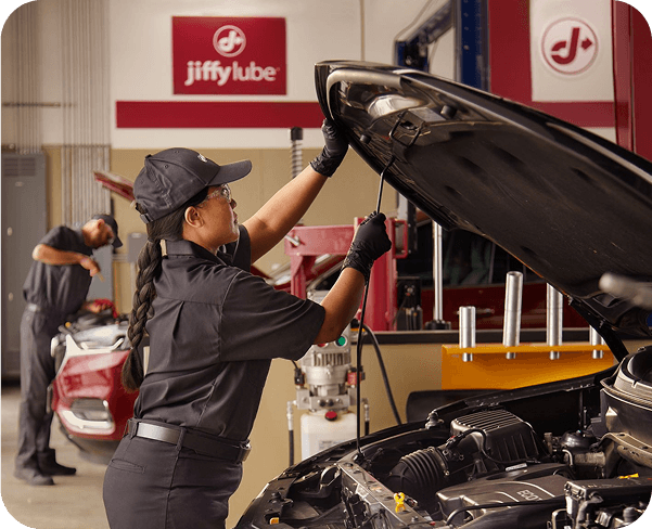 Stonebriar Case Study: Jiffy Lube Drives Almost 2,000 More Car Visits Monthly with Revmo AI